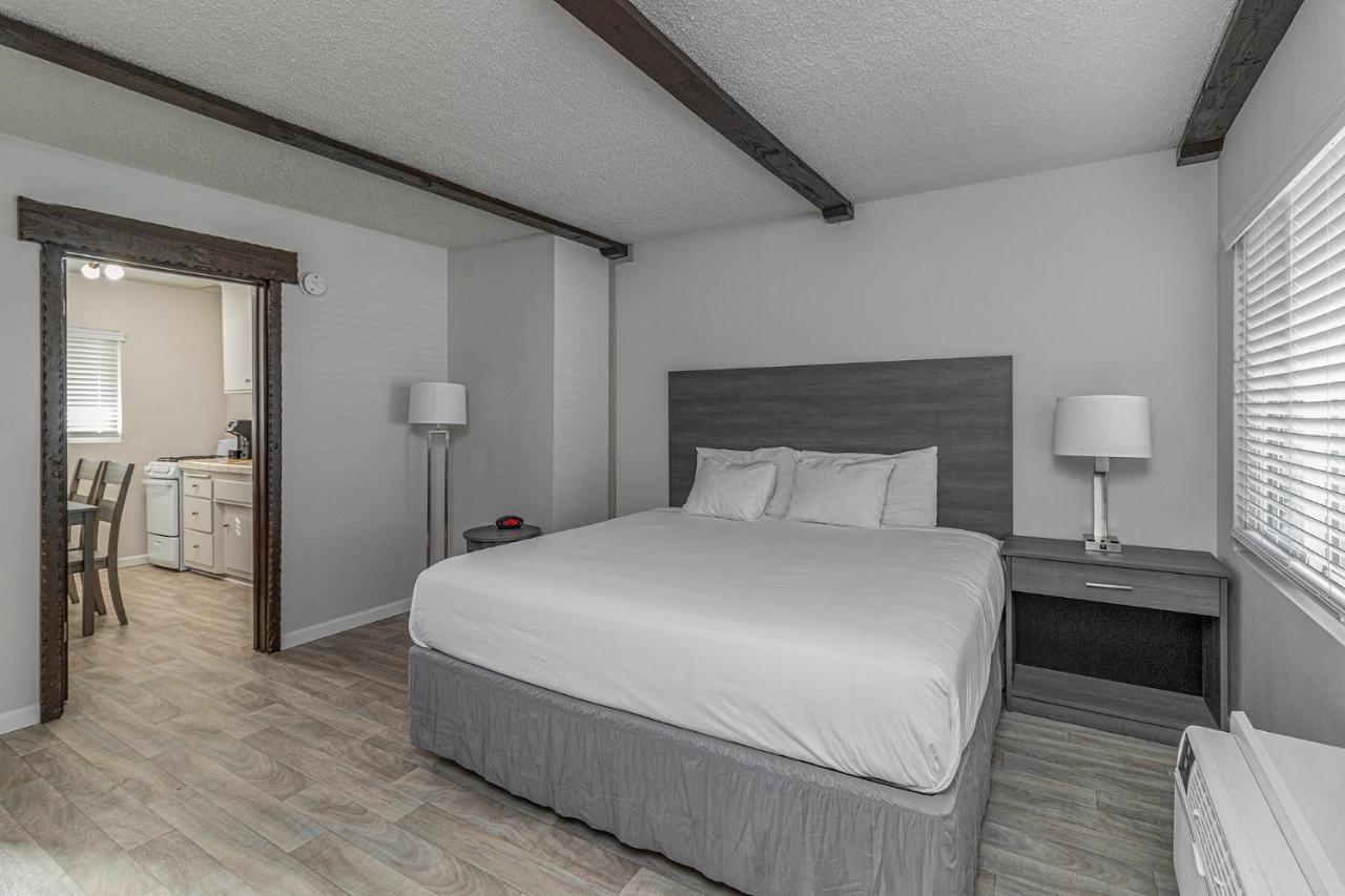 2021 Olive Hotel Burbank Exterior photo